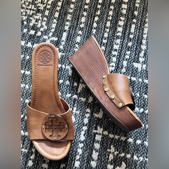 Tory Burch Leather Shoes Wedge Mule Sandals Patti Tan Wooden Platform Heels  8.5 - Picture 12 of 12